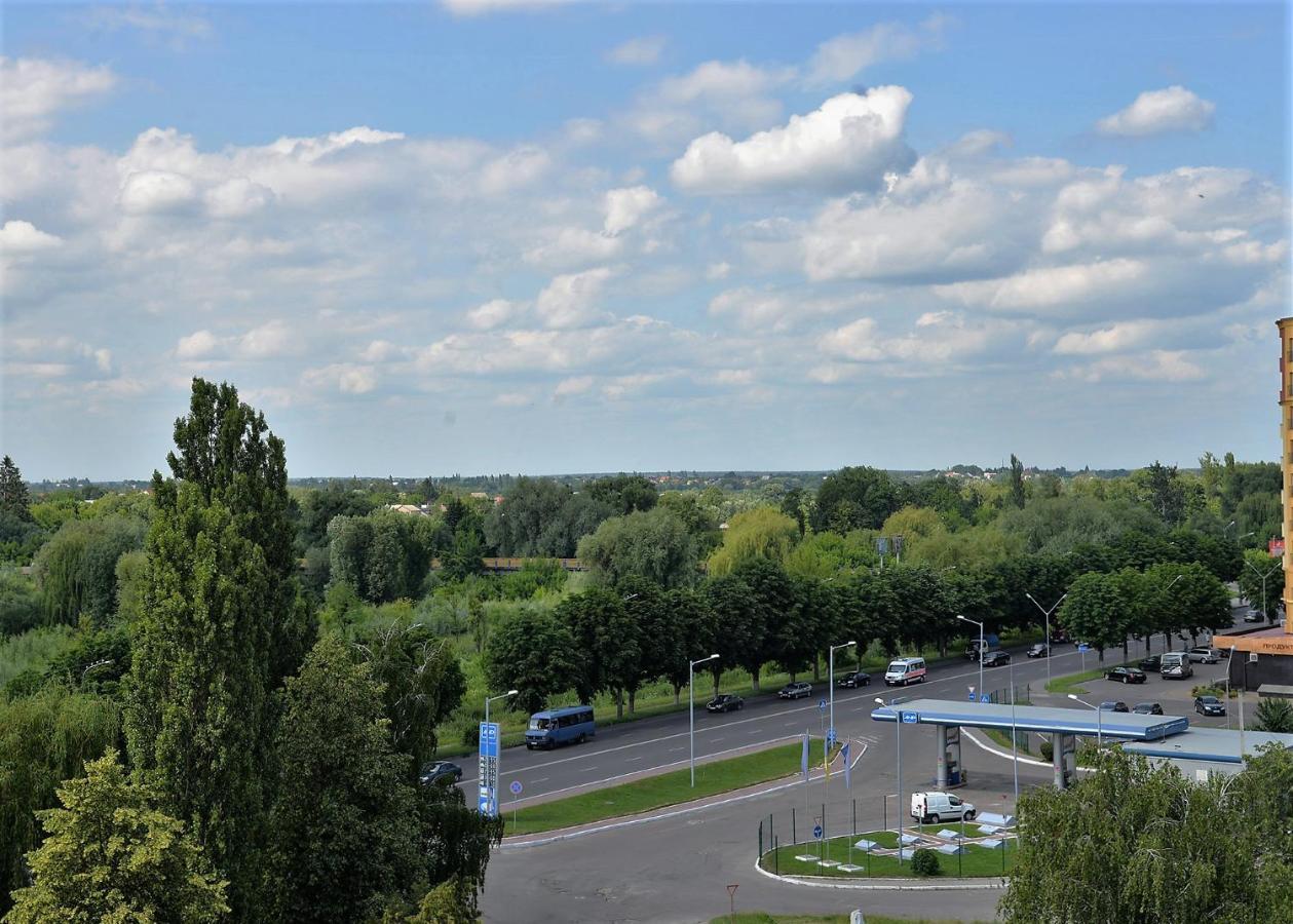 Луцьк Готель Світязь Lutsk Exterior photo